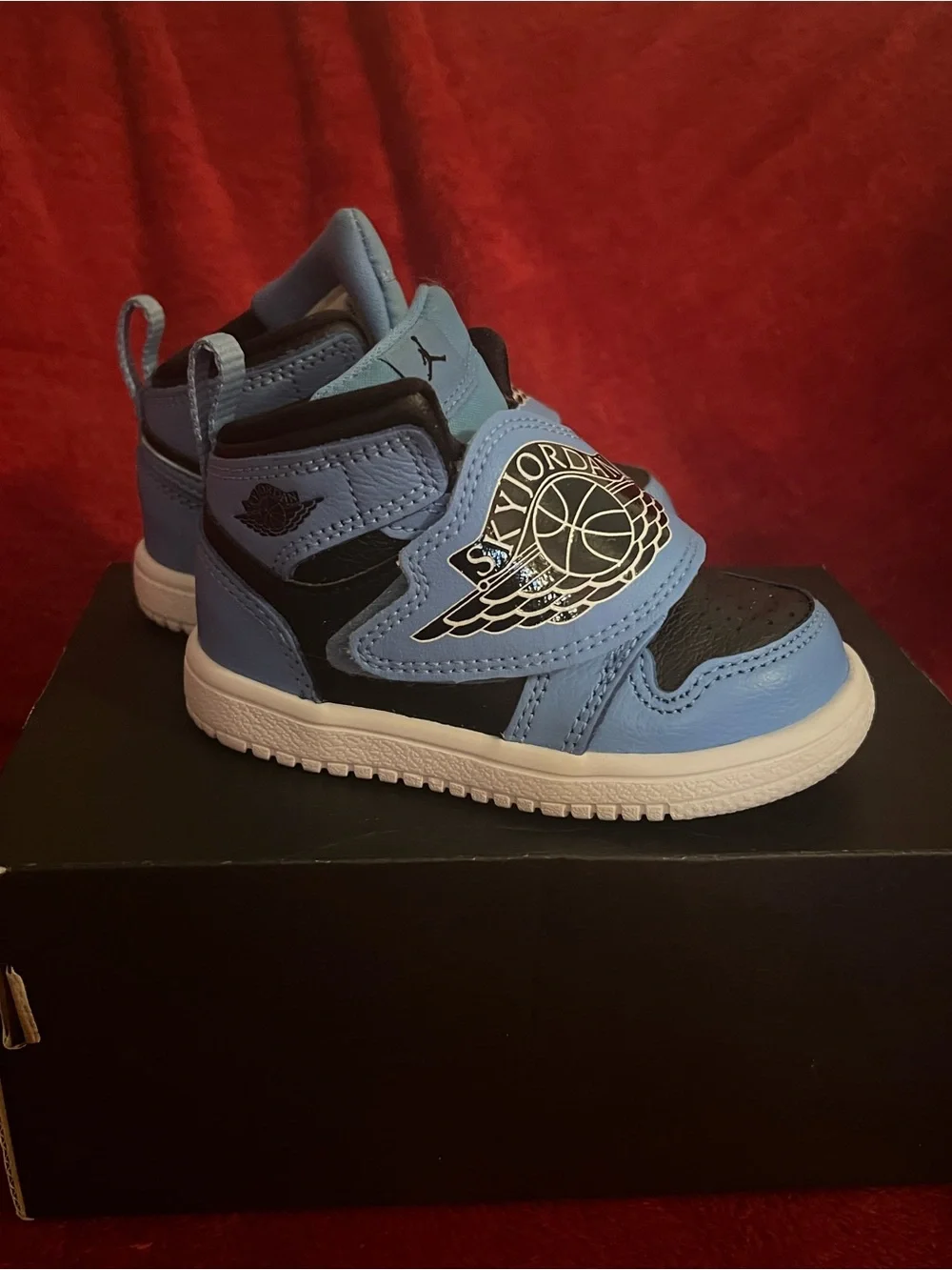 Jordan Kids Blue and Black Mid-Top Strap Sneakers Sky Jordan
